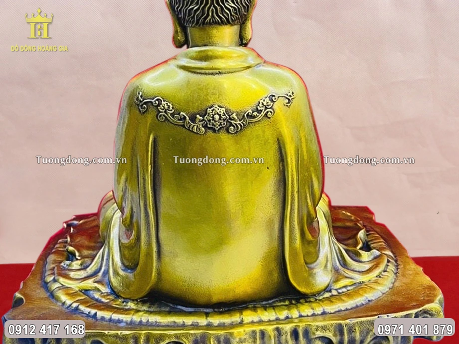 Bề mặt được làm màu uy nghiêm